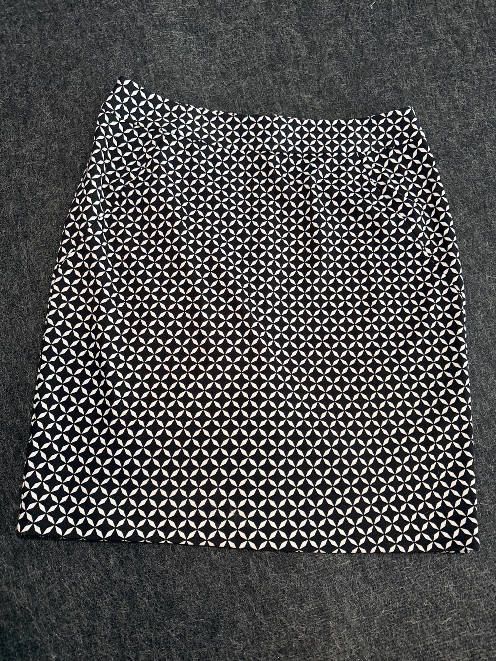 Premise Black‎ & White Geometric Pencil Skirt